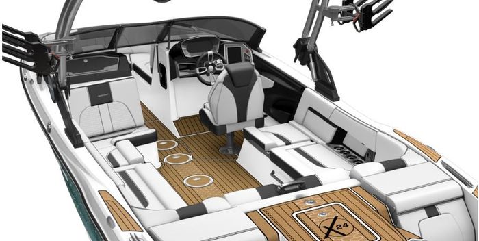 2023 MasterCraft X24 Photo 3 of 4