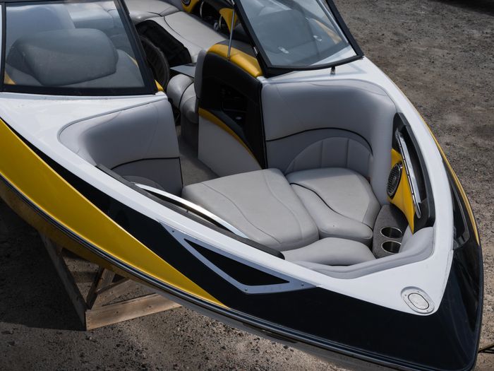 2009 Malibu 23 LSV Photo 13 of 20