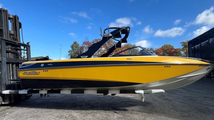 2009 Malibu 23 LSV Photo 20 of 20