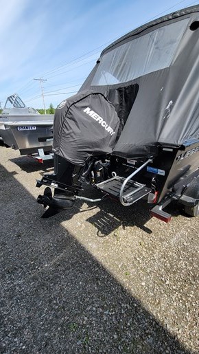 2022 LEGEND V17 Photo 5 of 9