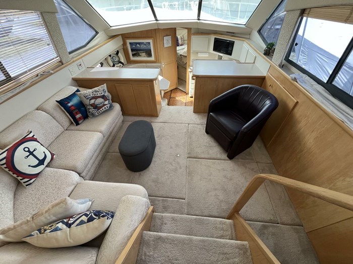 1996 Carver 370 Aft Cabin Photo 37 sur 63