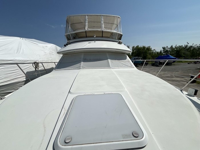 1996 Carver 370 Aft Cabin Photo 25 sur 63