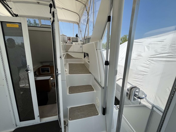 1996 Carver 370 Aft Cabin Photo 15 sur 63