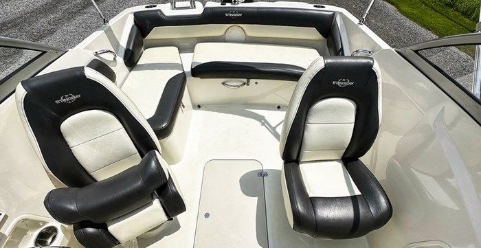 2019 STINGRAY 191 DC Photo 13 sur 18