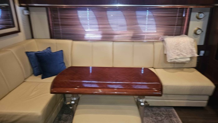 2006 Sea Ray 48 Sundancer Photo 18 sur 35