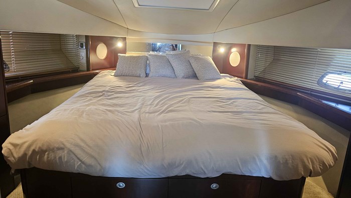 2006 Sea Ray 48 Sundancer Photo 26 sur 35