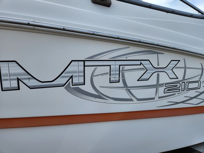 2009 Rinker 210 MTX Cuddy Photo 7 sur 35