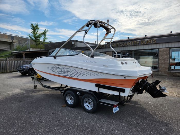 2009 Rinker 210 MTX Cuddy Photo 3 sur 35