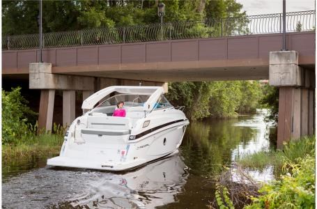 2023 Regal Regal 28 Express Photo 7 sur 16
