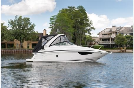 2023 Regal Regal 28 Express Photo 8 sur 16