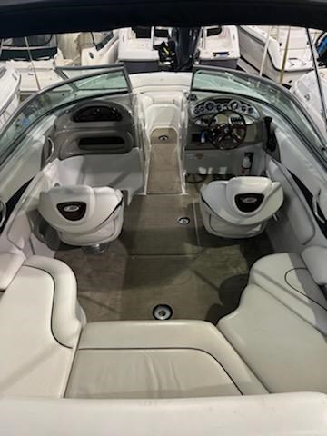 2007 Crownline 230 LS Photo 9 sur 10