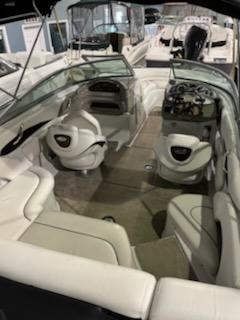 2007 Crownline 230 LS Photo 4 sur 10