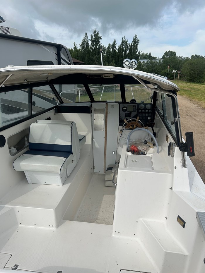 1992 bayliner trophy Photo 5 of 6