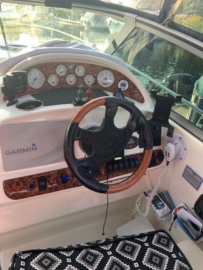 2004 Larson 274 Cabrio Photo 7 sur 13