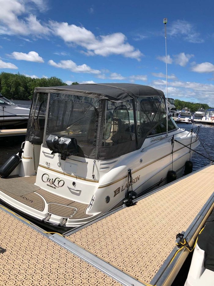 2004 Larson 274 Cabrio Photo 3 sur 13