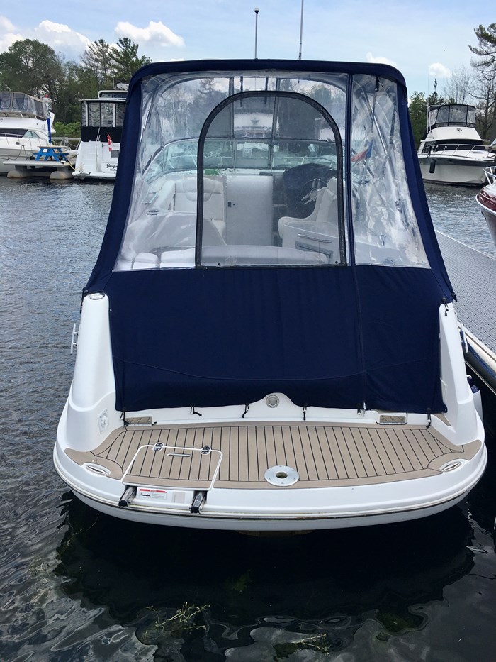 2014 Rinker 290 Express Cruiser Photo 5 of 18