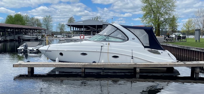 2014 Rinker 290 Express Cruiser Photo 1 of 18