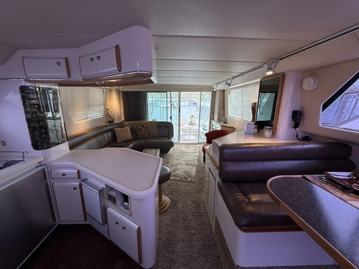 1995 Sea Ray 550 Sedan Bridge Photo 47 sur 72