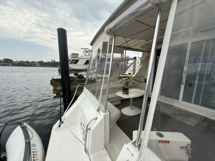 1995 Sea Ray 550 Sedan Bridge Photo 20 sur 72