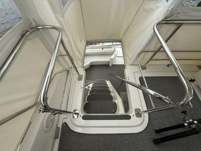 1995 Sea Ray 550 Sedan Bridge Photo 36 sur 72