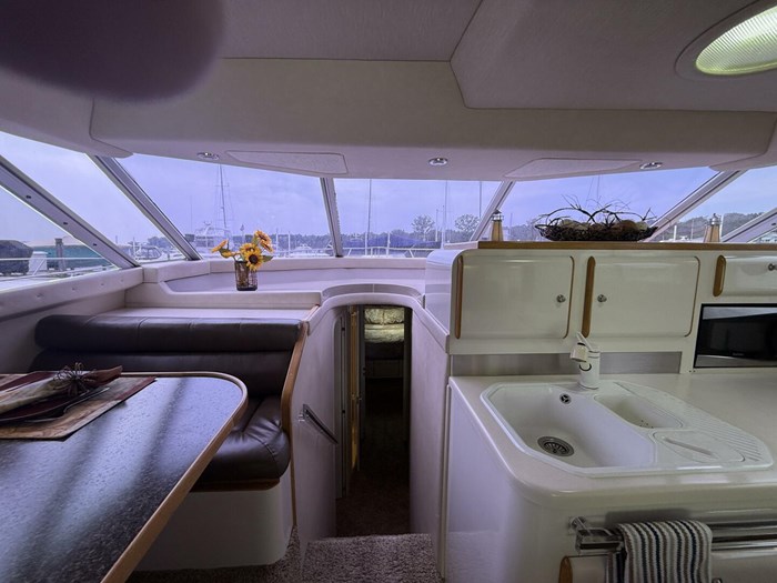 1995 Sea Ray 550 Sedan Bridge Photo 51 sur 72