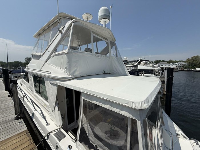 1995 Sea Ray 550 Sedan Bridge Photo 11 sur 72