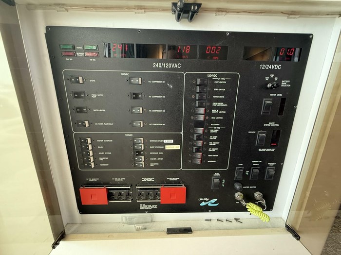 1995 Sea Ray 550 Sedan Bridge Photo 39 sur 72