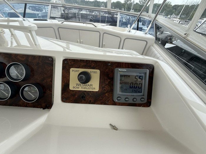 1995 Sea Ray 550 Sedan Bridge Photo 26 sur 72