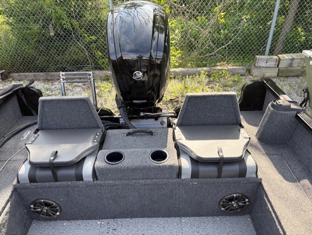 2023 Lund 1650 Rebel XL SS Photo 3 of 12