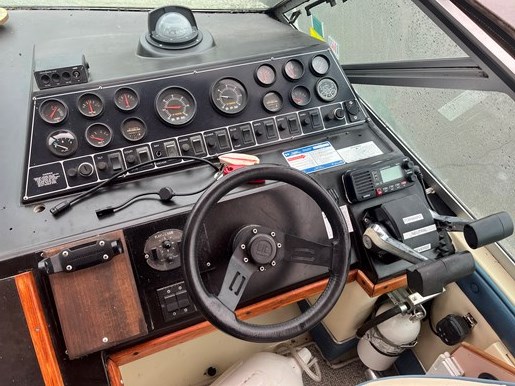 1988 Thundercraft 29’ magnum Photo 11 of 14