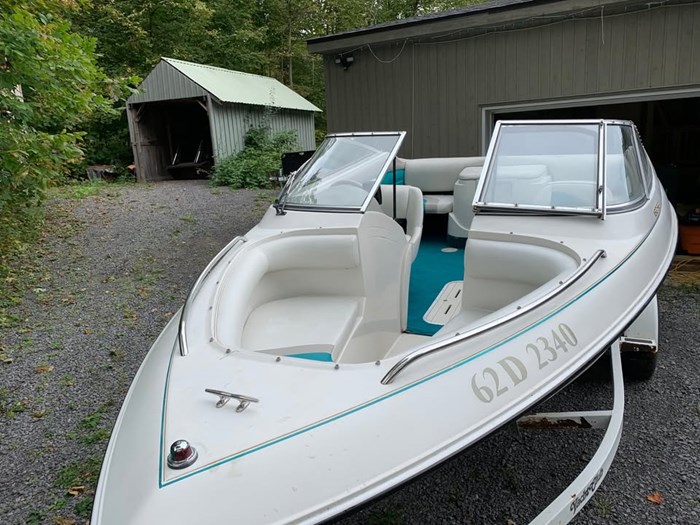 1995 Regal Valenti 182SE Photo 3 of 10