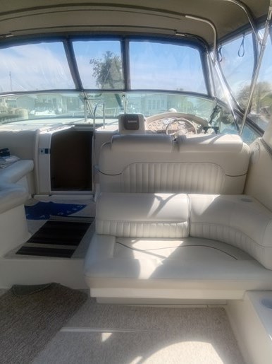 1998 Cruisers Yachts 3375 Esprit Photo 7 of 7