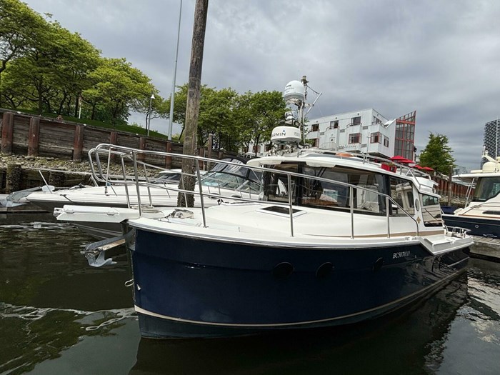 2016 Ranger Tugs Photo 3 sur 25
