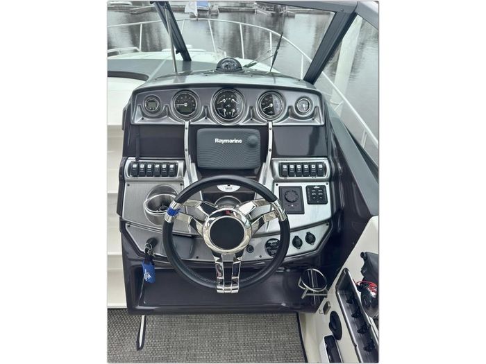 2014 Monterey 280 Sport Yacht Photo 13 sur 55