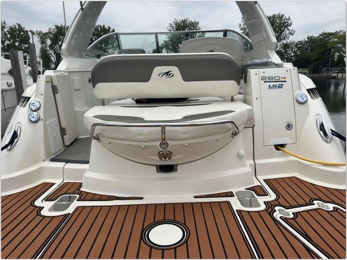 2014 Monterey 280 Sport Yacht Photo 6 sur 55