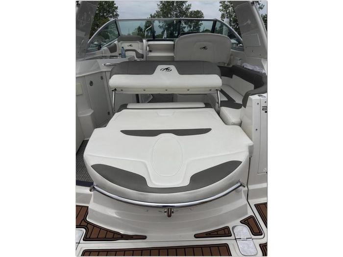 2014 Monterey 280 Sport Yacht Photo 19 sur 55