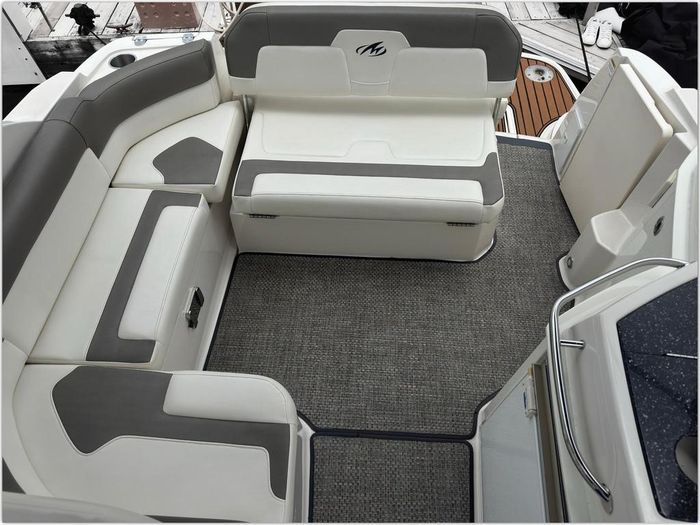 2014 Monterey 280 Sport Yacht Photo 25 sur 55