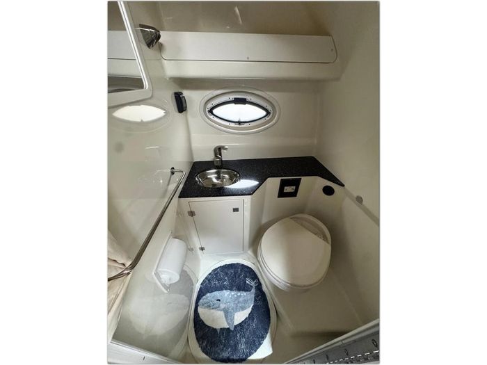 2014 Monterey 280 Sport Yacht Photo 37 sur 55