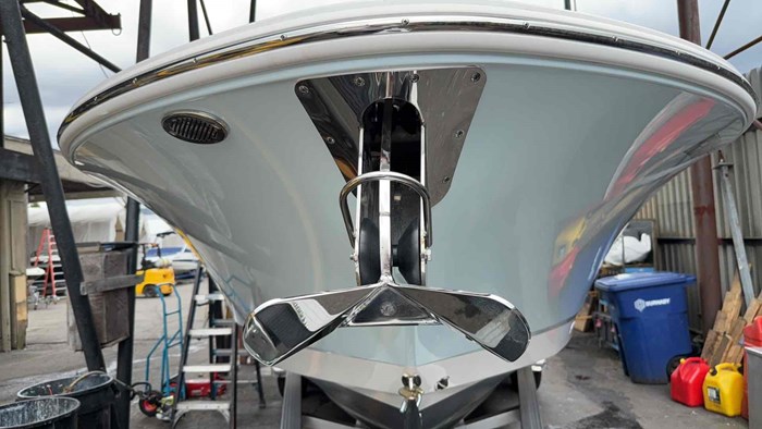 2025 Robalo R257 Photo 4 of 33