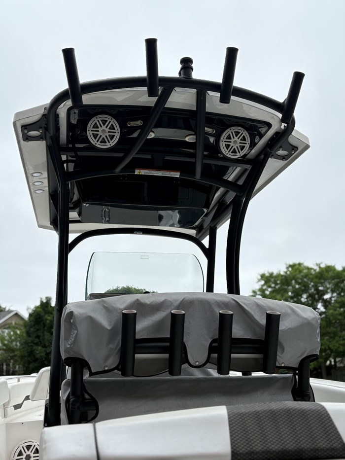 2020 WELLCRAFT 222 FISHERMAN Photo 5 of 19