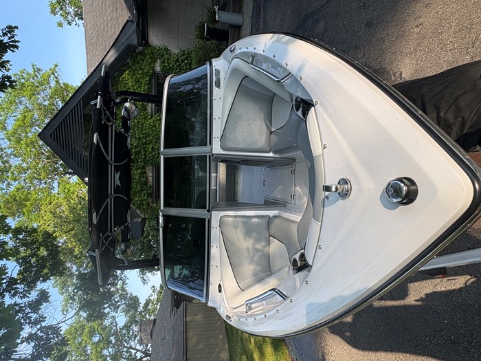 2009 Super air nautique 210 Team Edition Photo 3 of 23