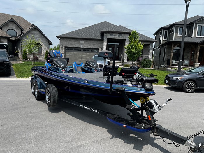 2022 Ranger 521L Photo 2 of 22