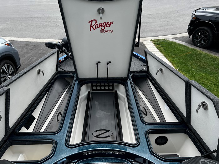 2022 Ranger 521L Photo 17 of 22