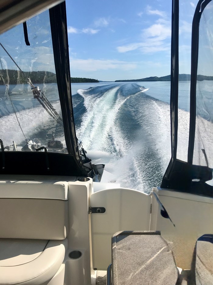2007 Rinker Express Cruiser Photo 4 of 35