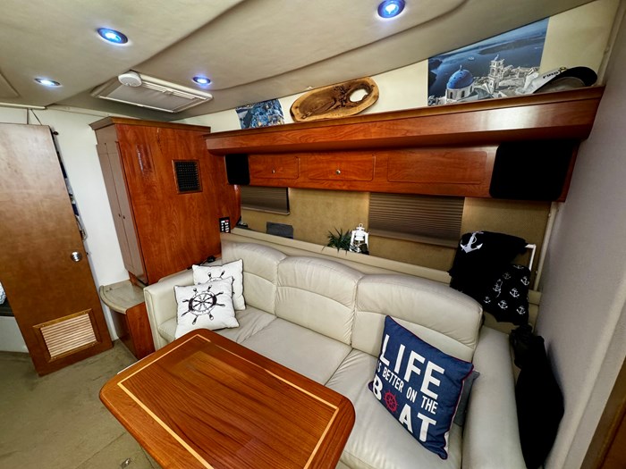 2007 Rinker Express Cruiser Photo 21 of 35