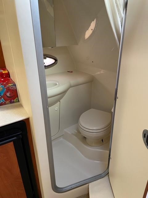 2007 Bayliner 325 Photo 7 sur 8
