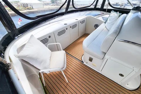 2005 Carver Super Sport 33 Photo 10 sur 36