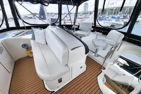 2005 Carver Super Sport 33 Photo 17 sur 36