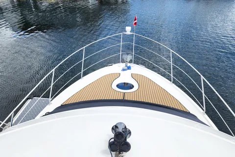 2005 Carver Super Sport 33 Photo 18 sur 36