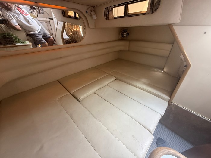1997 Sea Ray Sundancer 330 Photo 87 of 101